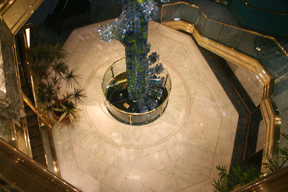 Atrium glass sculpture